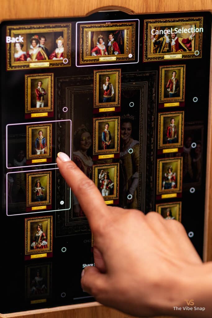 Royal AI Portrait - multiple sharing